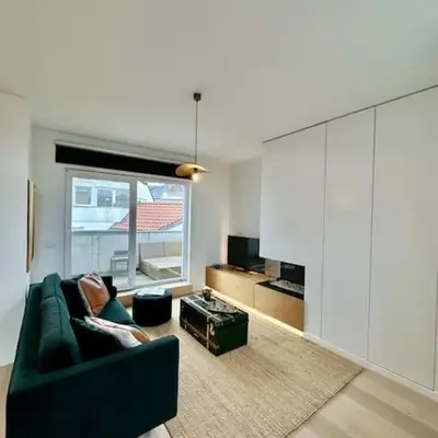 Sunny apartment @theater area