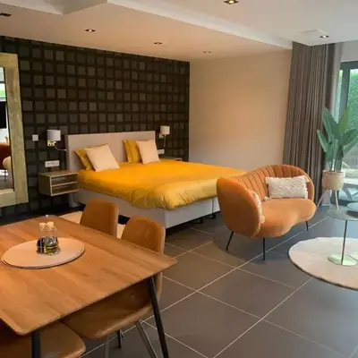 Q Guesthouse