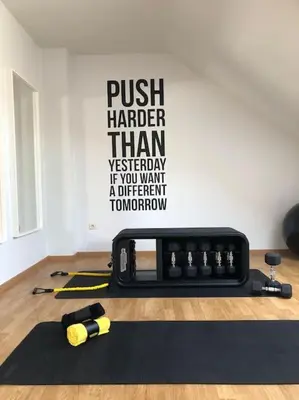a gym with a push harder than yesterday if you want a different tomorrow at Central Oasis near Brussels / Airport in Kortenberg
