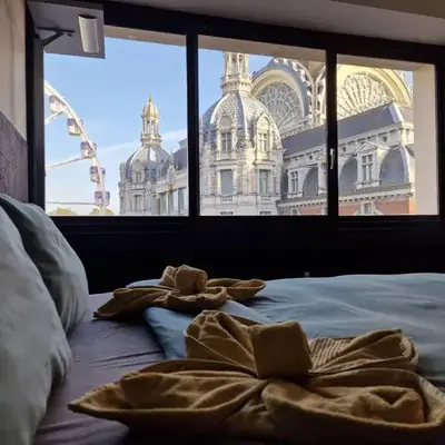 Stunning View + Japan Design Bed @ Central Station