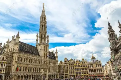 a view of the parliament building and the big ben clock tower at Modern Apartment in Molenbeek-Saint-Jean / 77 m² / Parking in Brussels
