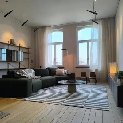 Stunning Riverview apartment