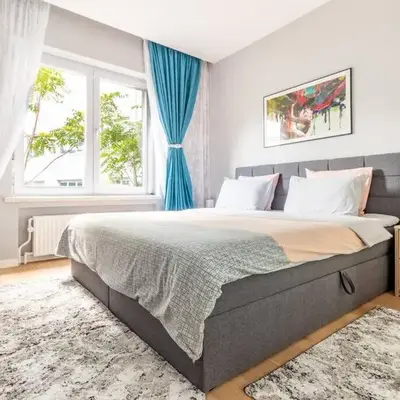 European heart 2-bedroom flat.