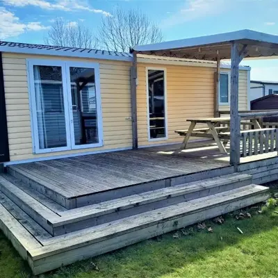 Charming Breebos Getaway