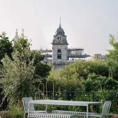 Garden flat in central brussels