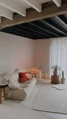 a living room with a couch and a table at English Bob in Bierbeek