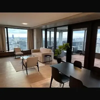 Luxurious apartment in city center
