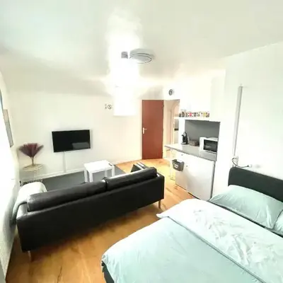 Green Spot Meise - 15 min from Brussels with free parking & Self check-in