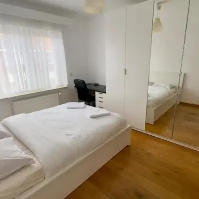 House with 5 bedrooms near Brussels