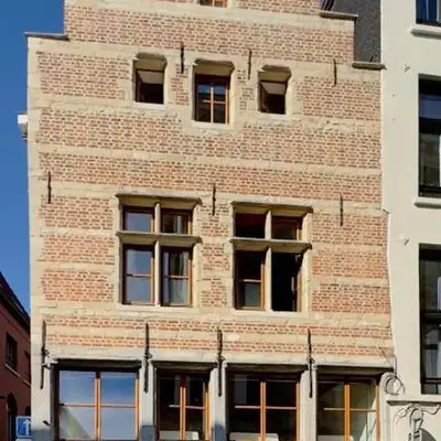 Dolfijn Hostel