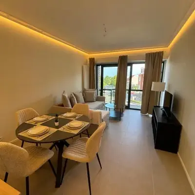Luxury 1 Bedroom Apartment with Sofa Bed & Balconies Prime Location near ING Arena