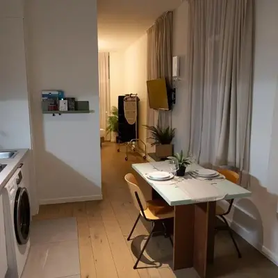 Studio 1 Cosy Avenue Louise