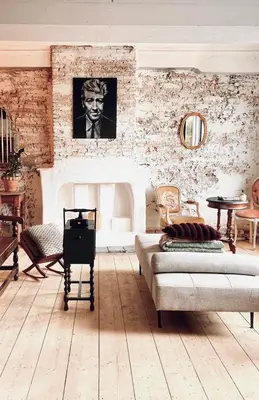 a living room with a couch and a table at Legions Suite in Antwerp