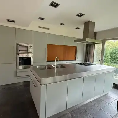 zandhoven vila