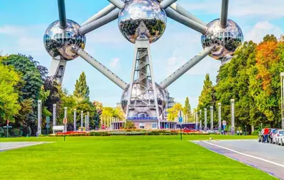 a view of a roller coaster in a park at Appartement Bruxelles 1 in Brussels
