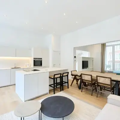 Toison d'Or House 4
