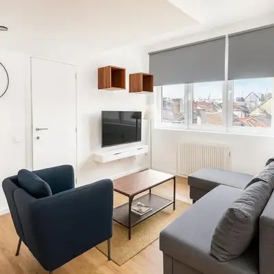 Modern Loft 1BR Sofa Bed 10min to Center