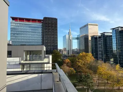 a view of a city skyline with tall buildings at Penthouse avec vue imprenable sur Bruxelles in Brussels