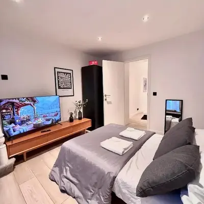 European Quarter Studio