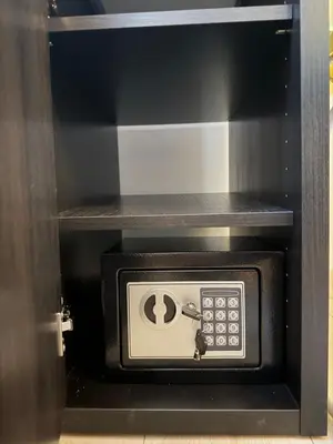 an inside of a toaster oven with a control panel at Grande Maison entière 5 chambre Zaventem in Zaventem