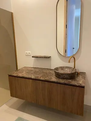 a bathroom with a sink and a mirror at Verliefd in Antwerpen in Antwerp