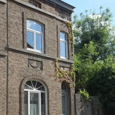 Furnished house BXL- for team of workers