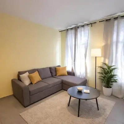 Central Brussels Spacious 2BR near Grand Place3