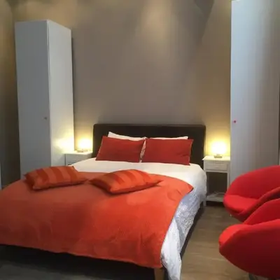 Suite 11