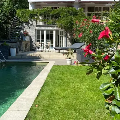Studio swimming pool BXL