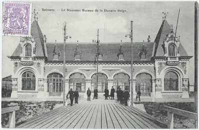 an old black and white photo of a building at B&B Tolkantoor in Zelzate