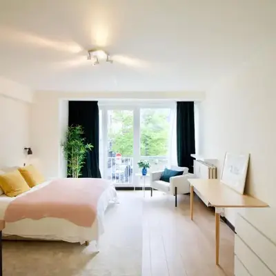 Splendid & cosy studio - perfect location 'Stephanie-Louise area'