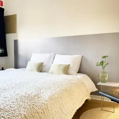 B&B Expo House