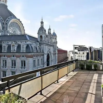 City PENTHOUSE