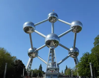 a close up of the olympic wheel at 19 Brussels Expo in Wemmel