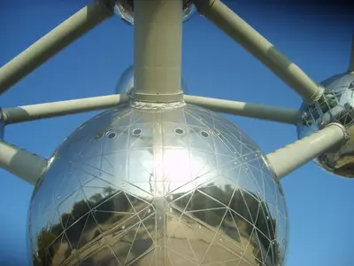 a close up of the top of a metal object at B&B Marianne in Brussels