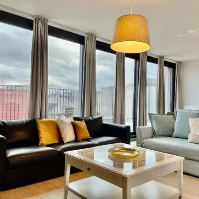 OneLuxStay near Diamond District